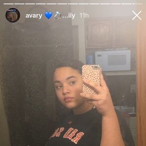 Meet your Posher, Avary